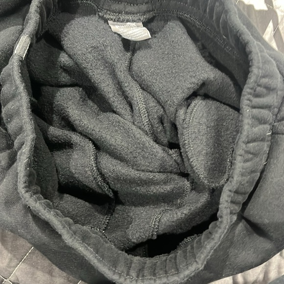 Brand new boys, Puma sweats - Picture 3 of 4